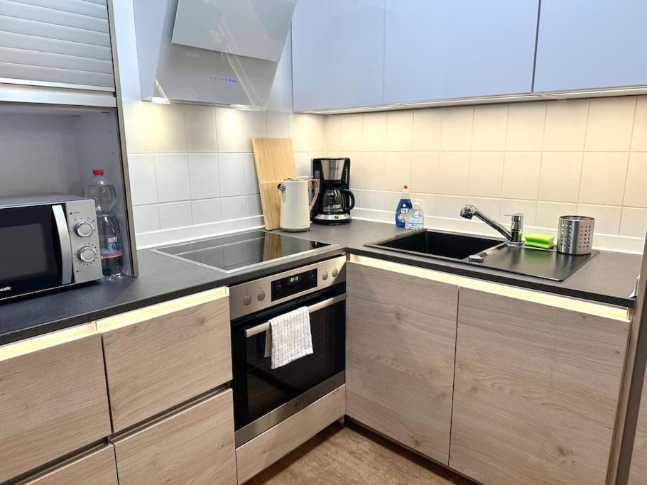Modern Eingerichtete Wohnung Im Stadtzentrum Zittau Kostenloser Parkplatz Esterno foto