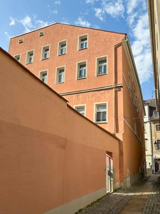 Modern Eingerichtete Wohnung Im Stadtzentrum Zittau Kostenloser Parkplatz Esterno foto
